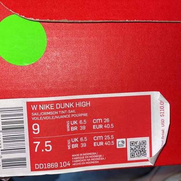 Womens Nike dunk high - Picture 2 of 2